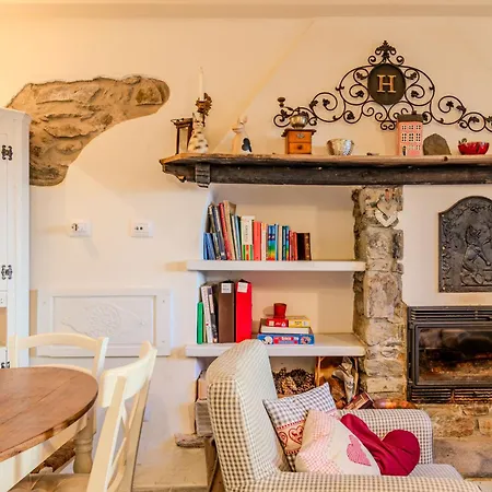 Casetta Rosa By Interhome